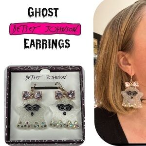 Betsey Johnson White Acrylic GHOST Halloween Earrings NWT Jewelry Box Rhinestone